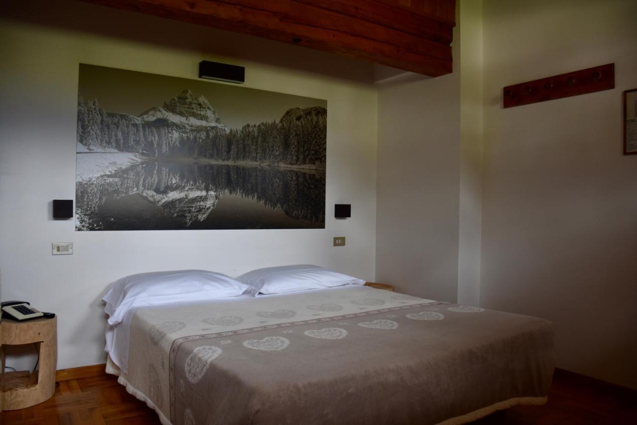 Albergo Meuble Victoria Auronzo di Cadore Exterior foto
