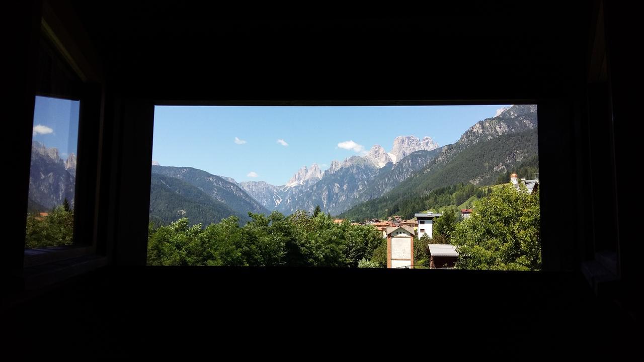 Albergo Meuble Victoria Auronzo di Cadore Exterior foto