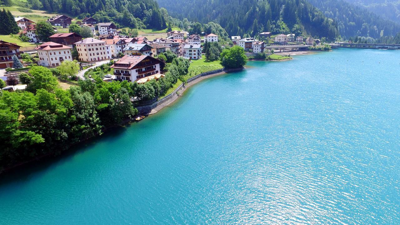Albergo Meuble Victoria Auronzo di Cadore Exterior foto