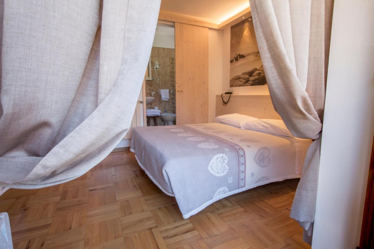 Albergo Meuble Victoria Auronzo di Cadore Exterior foto